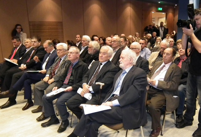 meosloggi-politistiki-protevousa.jpg2